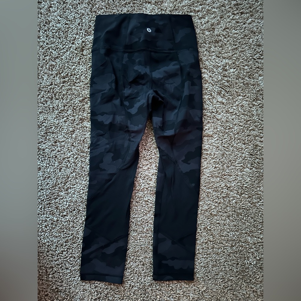 Lululemon cropped camo print leggings
